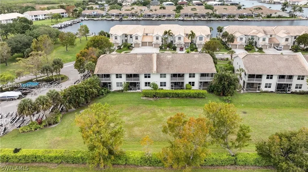 365 Stella Maris Drive N Naples FL 34114