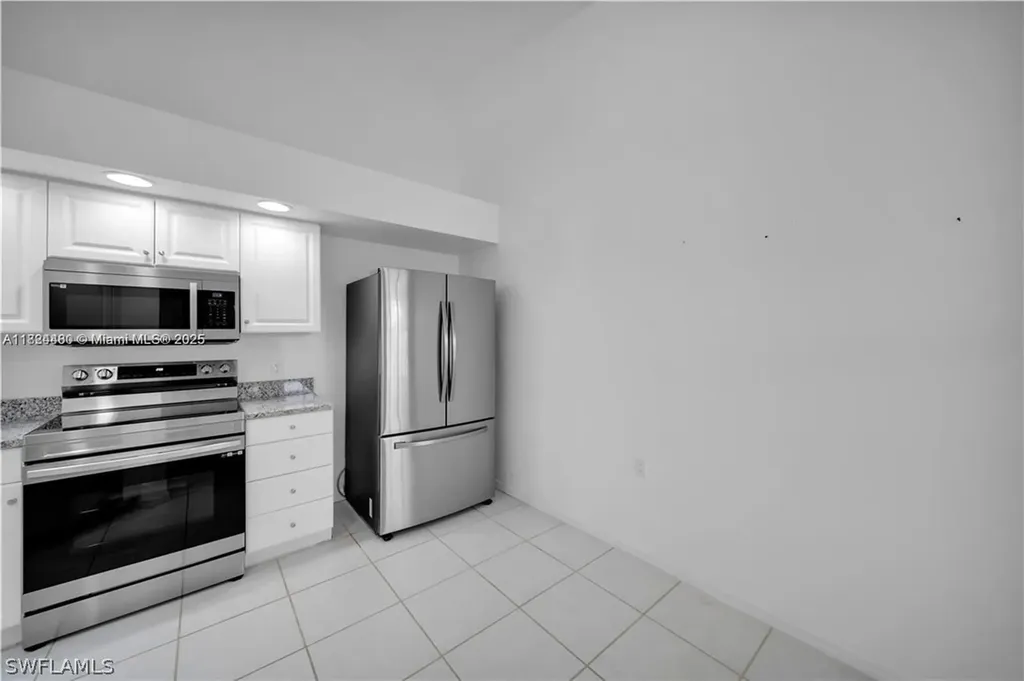 365 Stella Maris Drive N Naples FL 34114