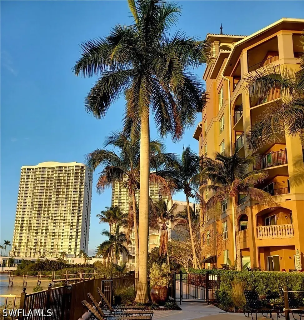 2825 Palm Beach Boulevard Fort Myers FL 33916