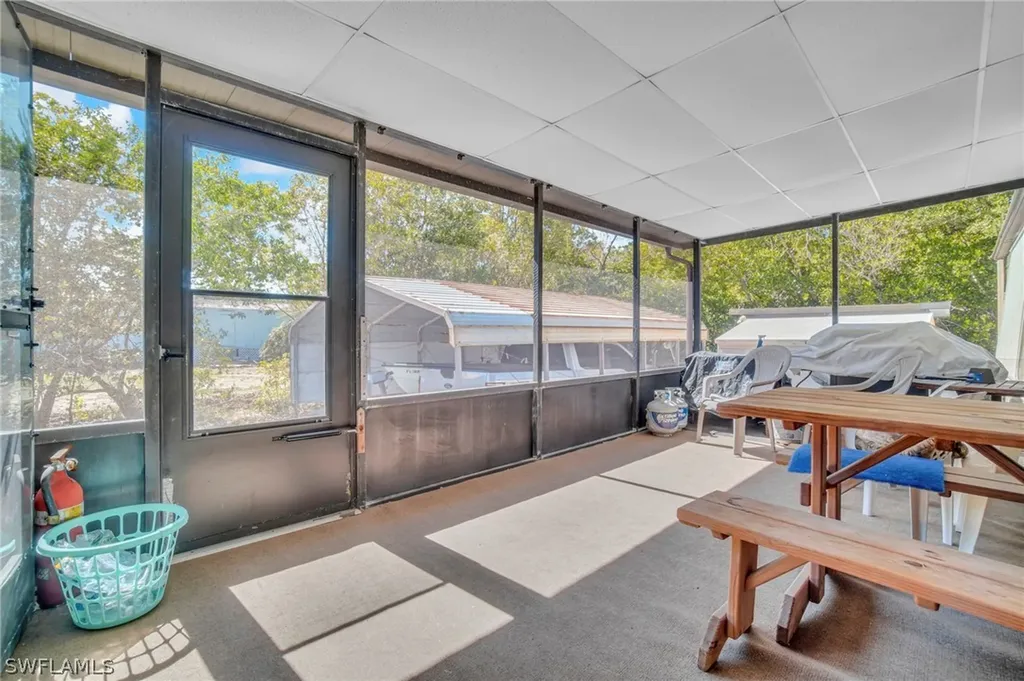 33 Plantation Drive Everglades City FL 34139