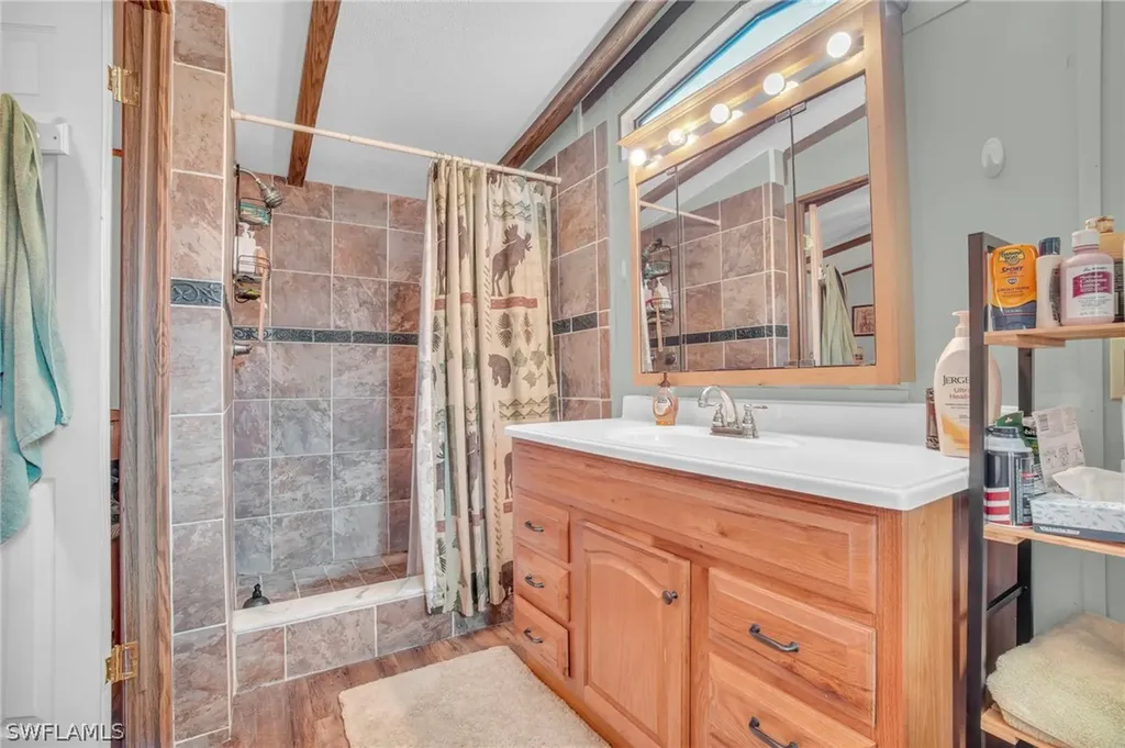 33 Plantation Drive Everglades City FL 34139