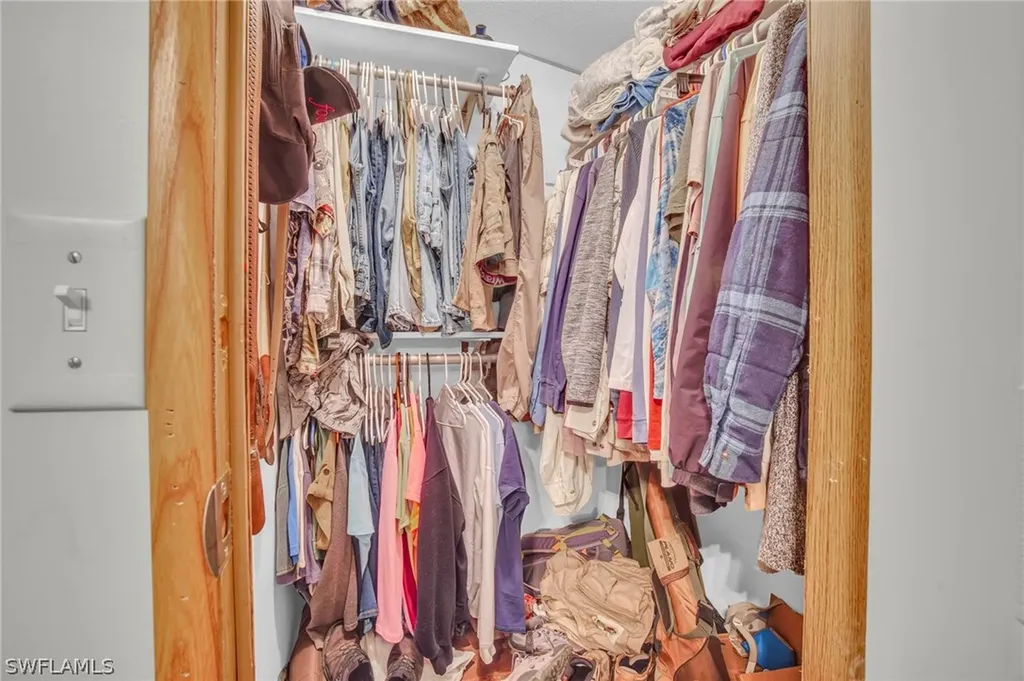 33 Plantation Drive Everglades City FL 34139