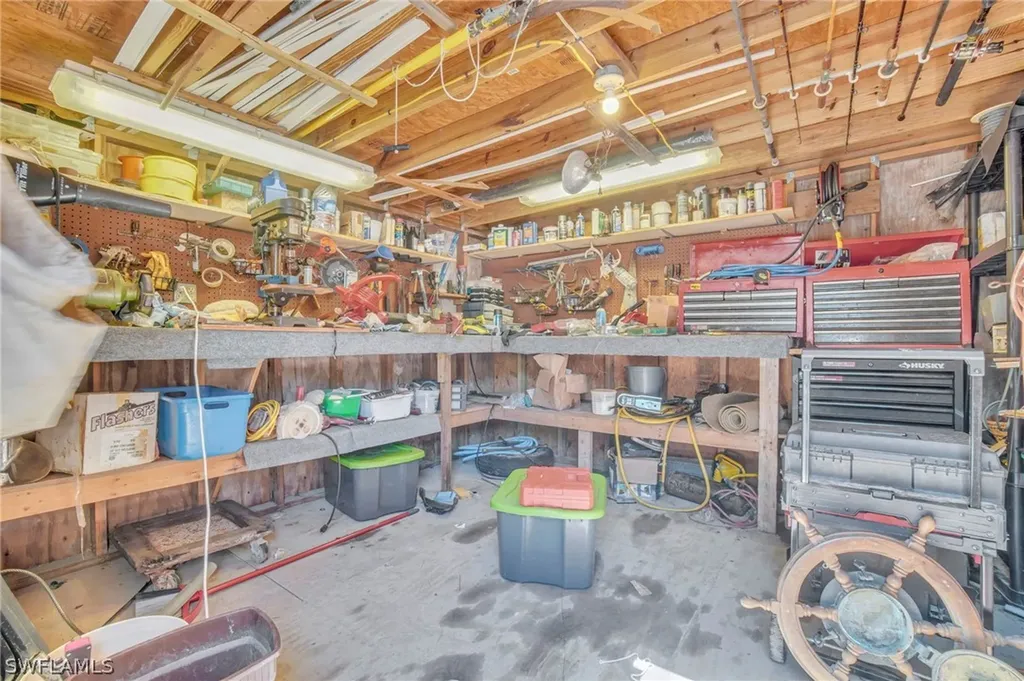 33 Plantation Drive Everglades City FL 34139