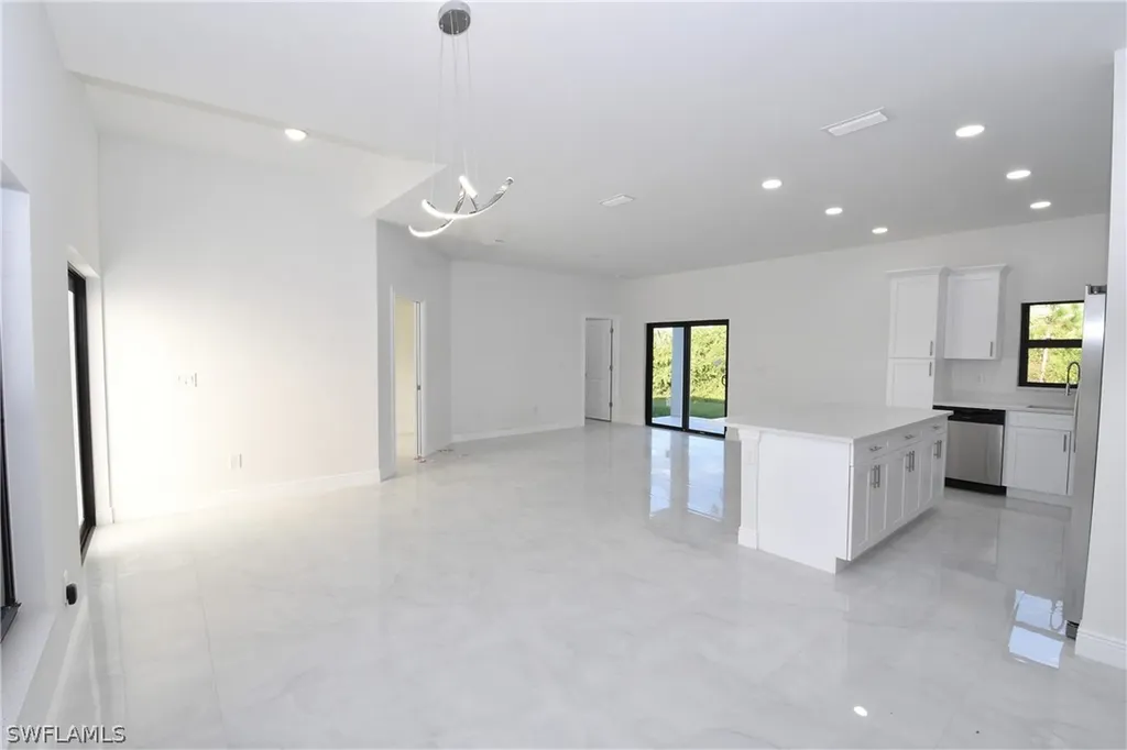 5031 42nd Street NE Naples FL 34120
