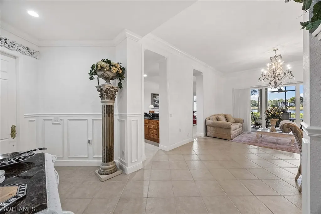 9255 Museo Circle Naples FL 34114