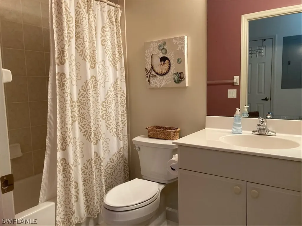 3017 Driftwood Way Naples FL 34109