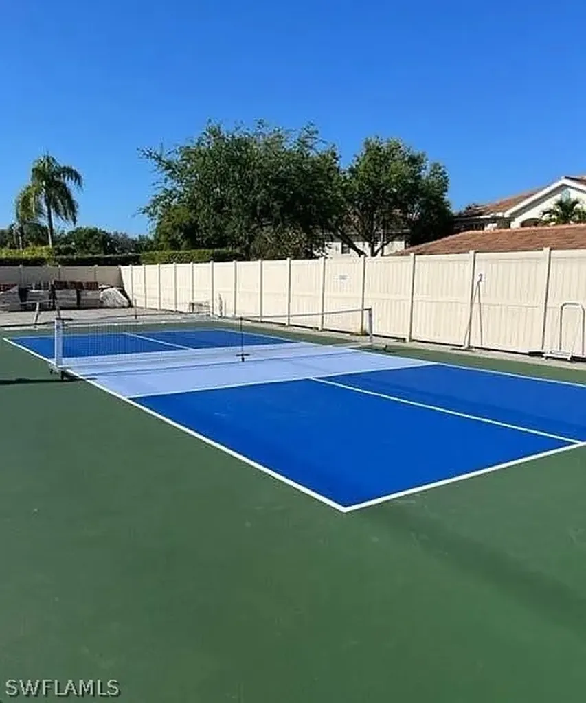 3017 Driftwood Way Naples FL 34109