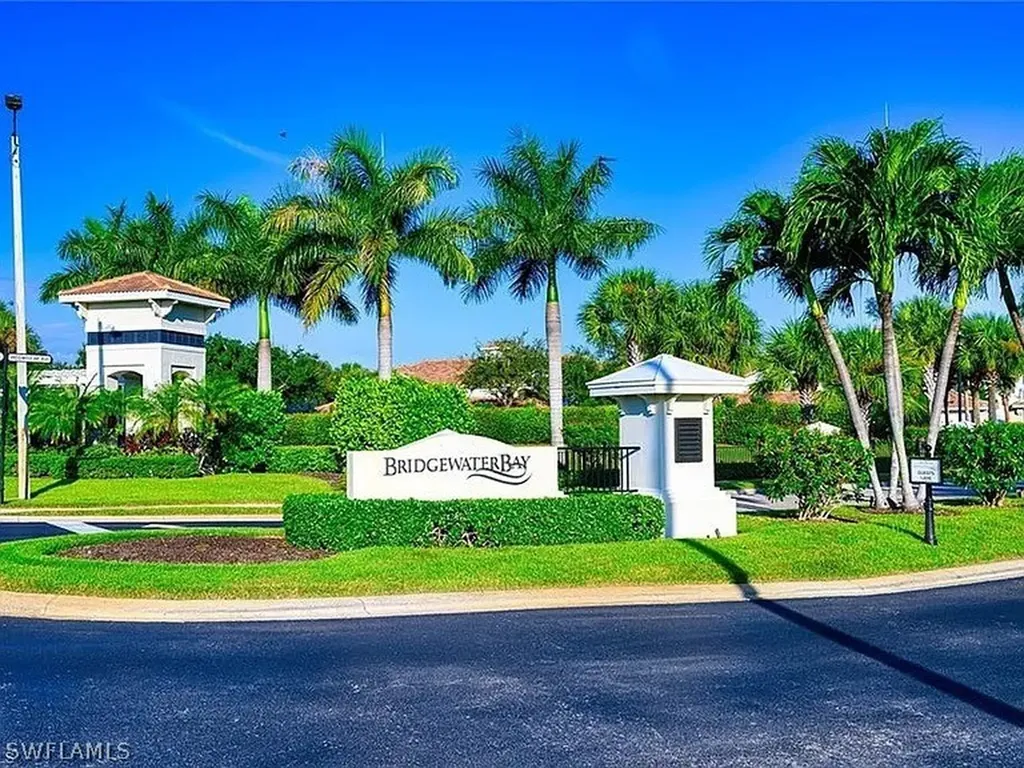 3017 Driftwood Way Naples FL 34109