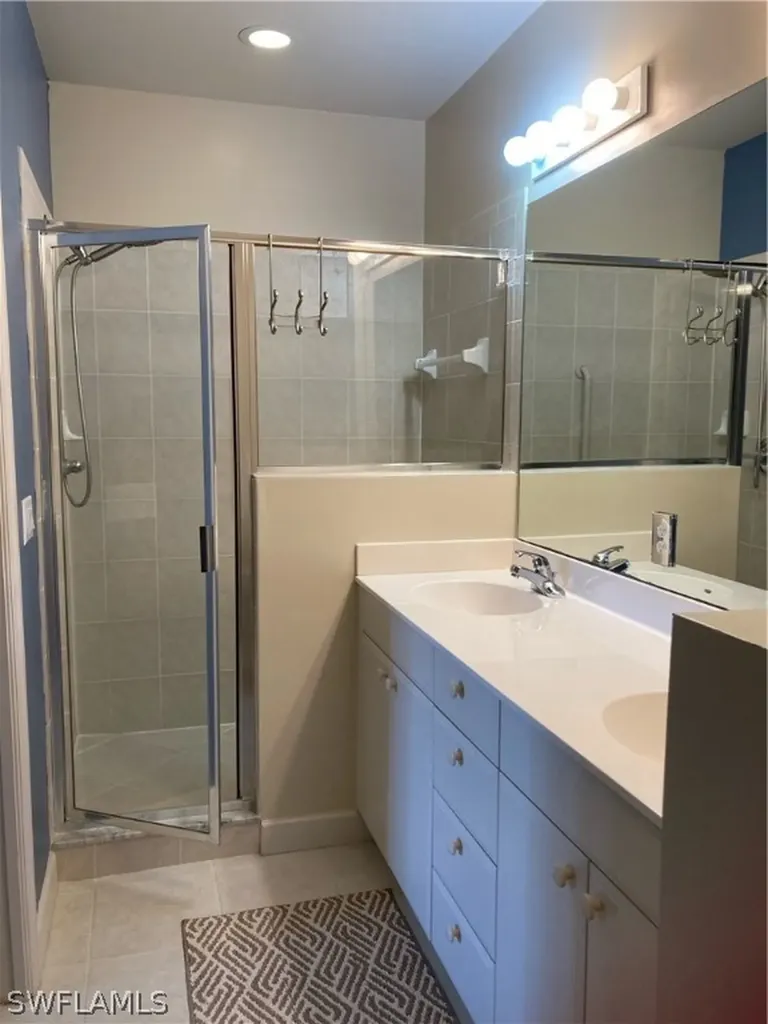 3017 Driftwood Way Naples FL 34109