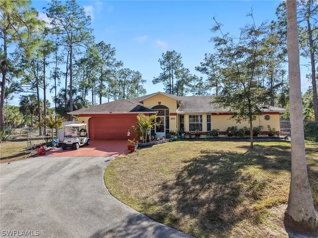 2610 6th Avenue NE Naples FL 34120