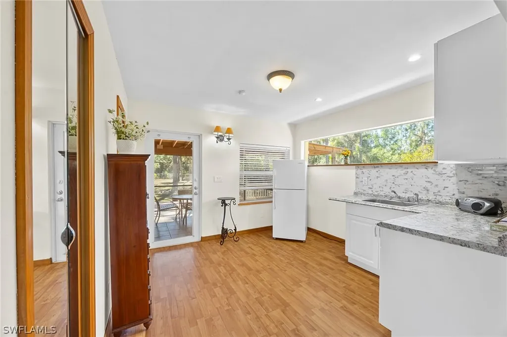 2610 6th Avenue NE Naples FL 34120