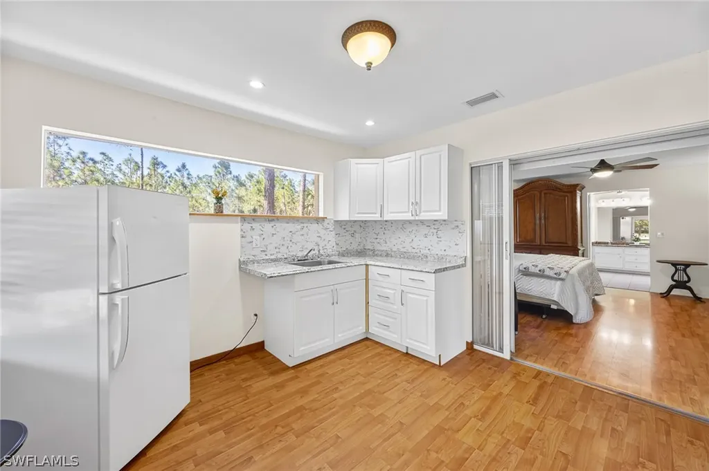 2610 6th Avenue NE Naples FL 34120