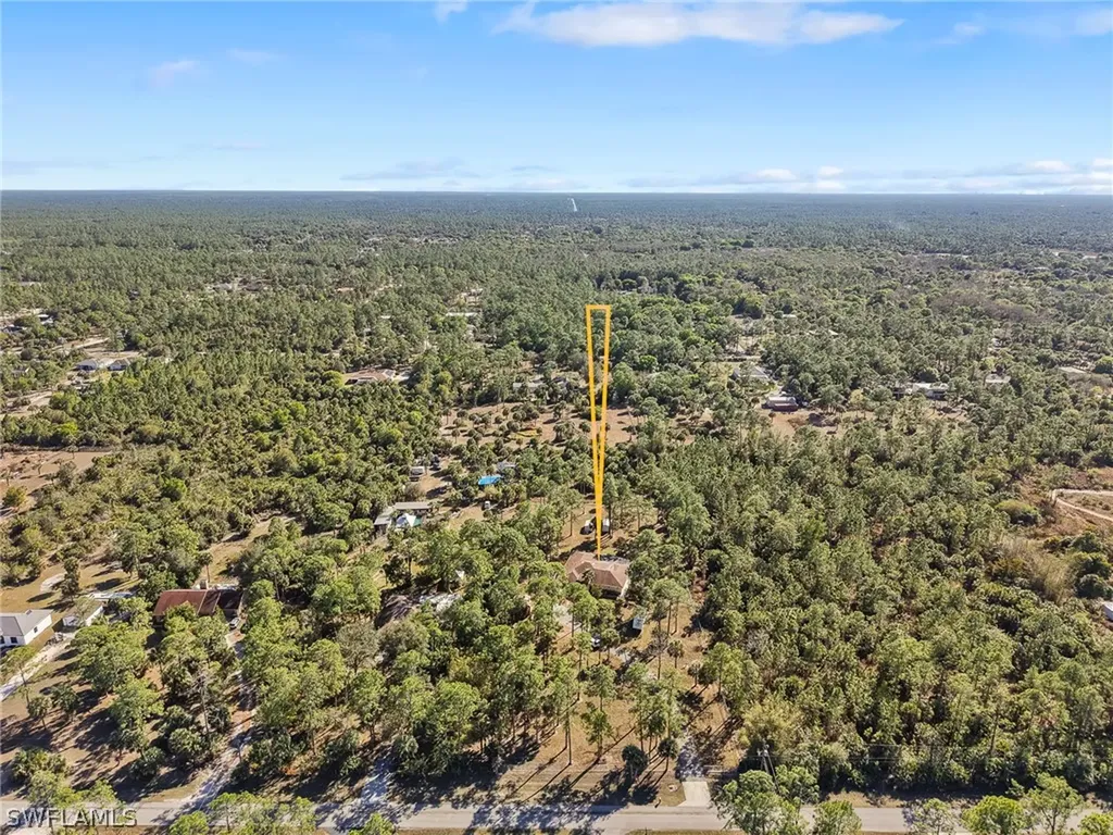 2610 6th Avenue NE Naples FL 34120