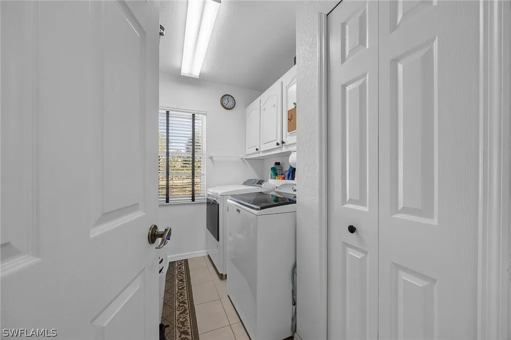 2610 6th Avenue NE Naples FL 34120