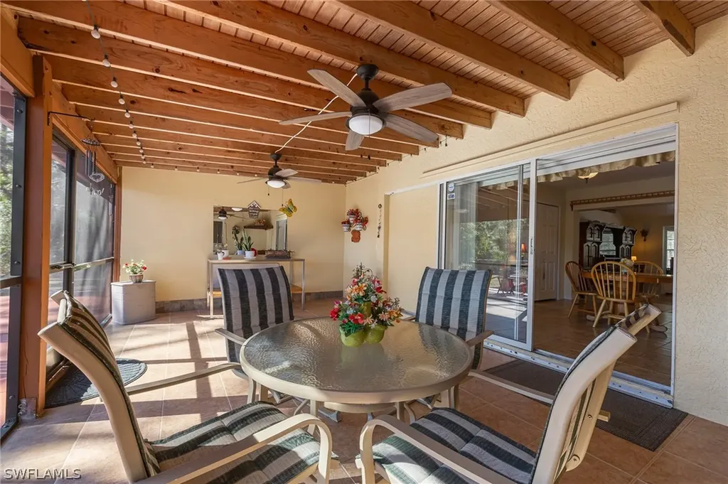 2610 6th Avenue NE Naples FL 34120