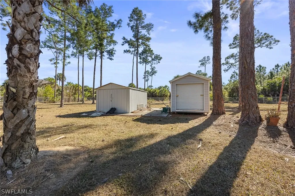 2610 6th Avenue NE Naples FL 34120