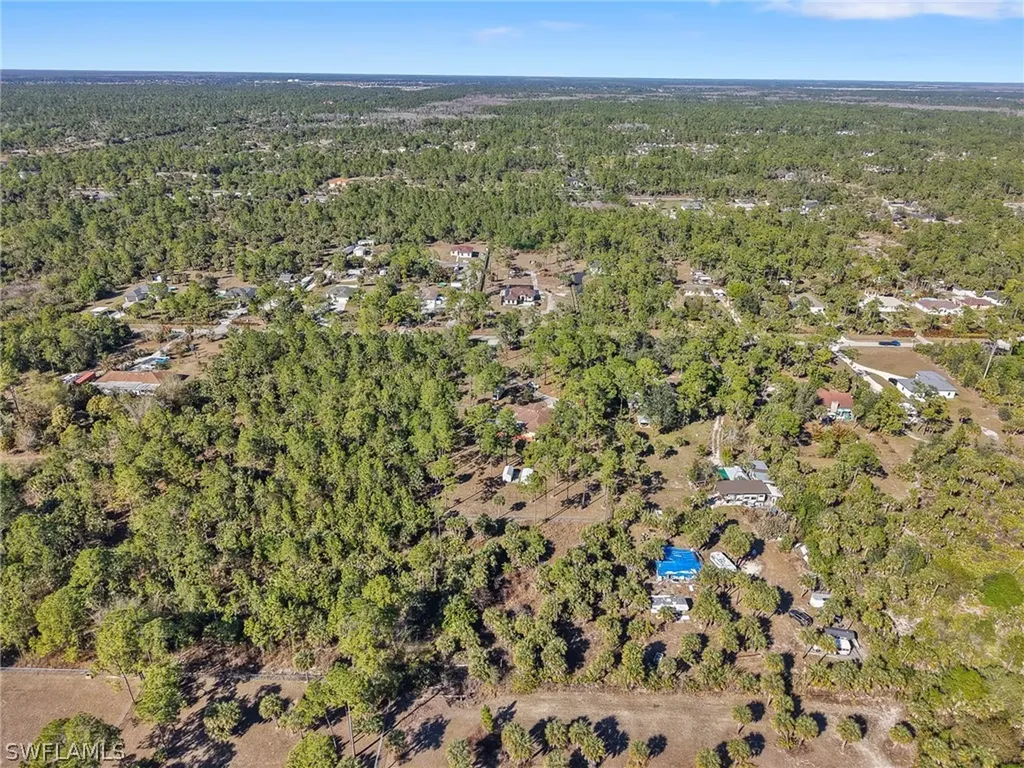 2610 6th Avenue NE Naples FL 34120