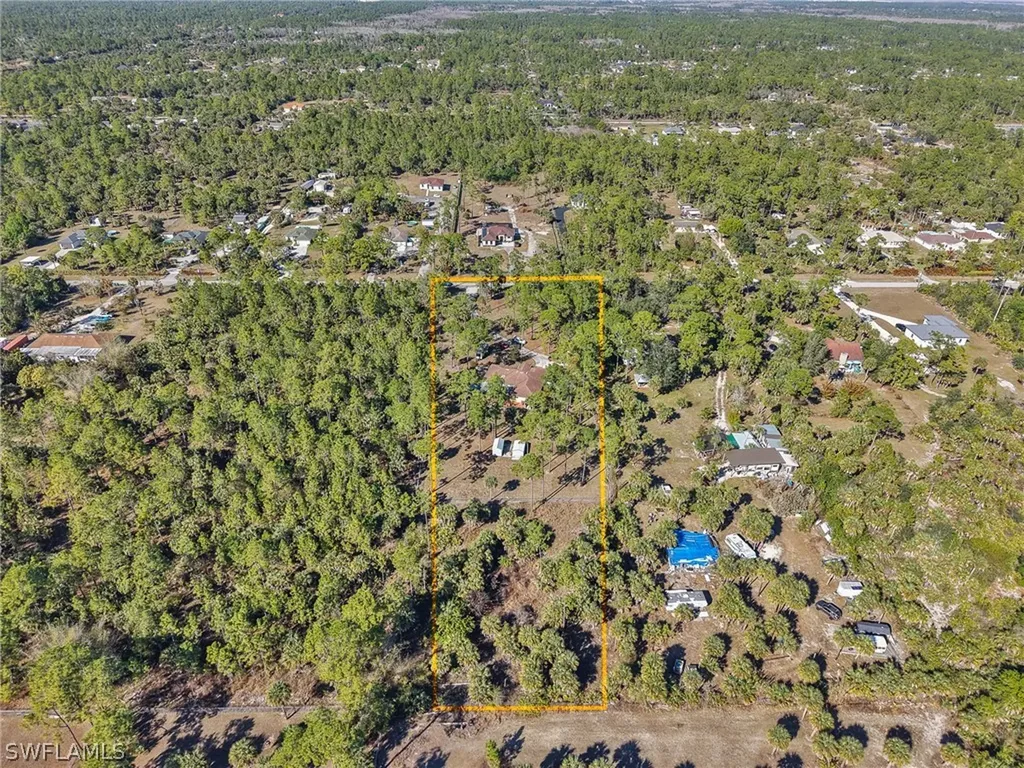 2610 6th Avenue NE Naples FL 34120