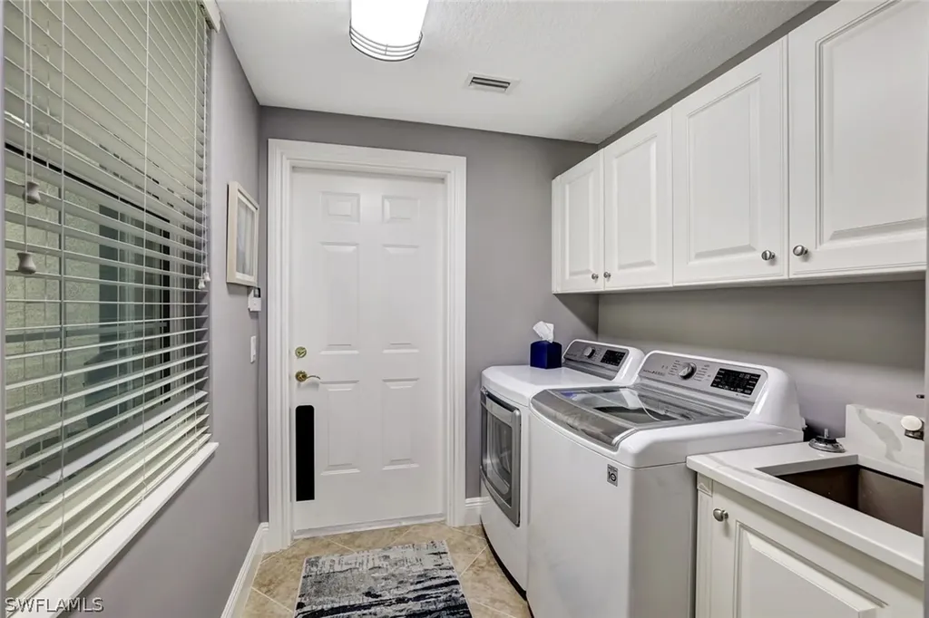 9270 Campanile Circle Naples FL 34114