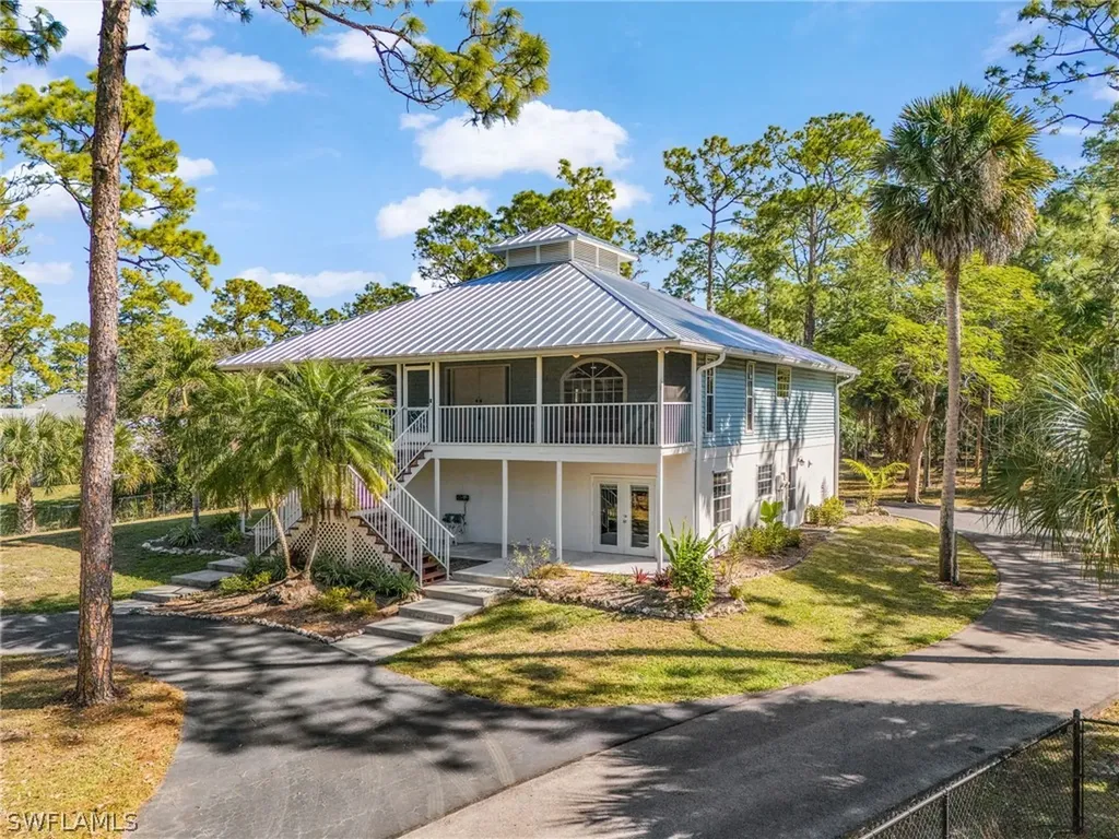 670 27th Street NW Naples FL 34120
