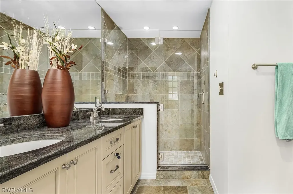670 27th Street NW Naples FL 34120