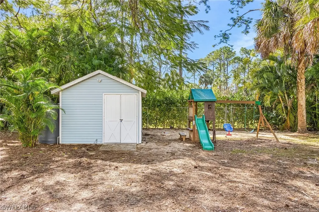 670 27th Street NW Naples FL 34120