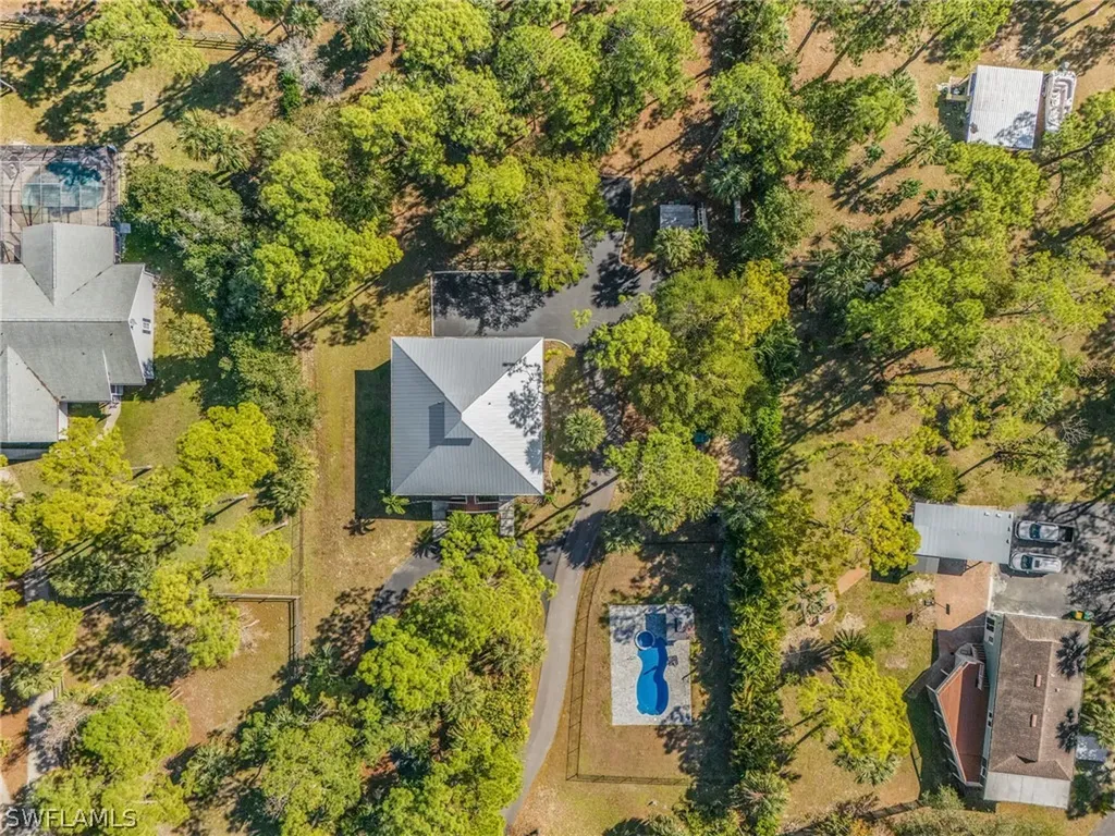 670 27th Street NW Naples FL 34120
