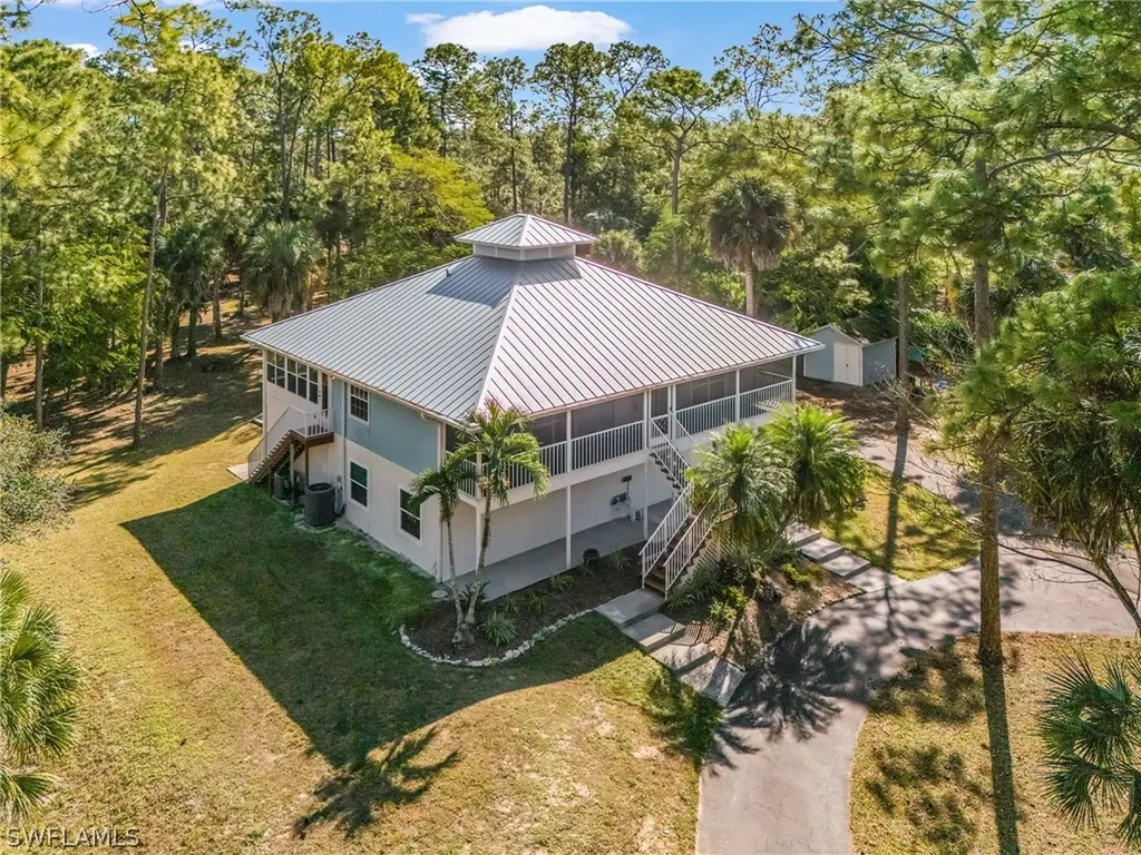670 27th Street NW Naples FL 34120