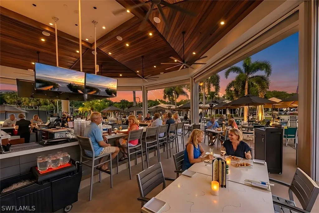 2341 Cheshire Lane Naples FL 34109