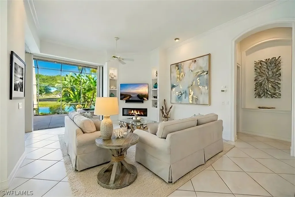 2341 Cheshire Lane Naples FL 34109