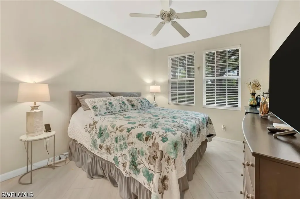 200 L Ambiance Circle Naples FL 34108