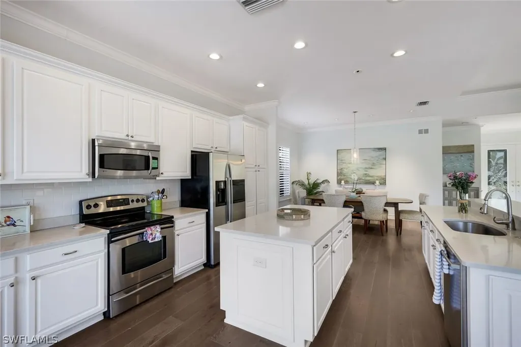 10009 St Moritz Drive Miromar Lakes FL 33913