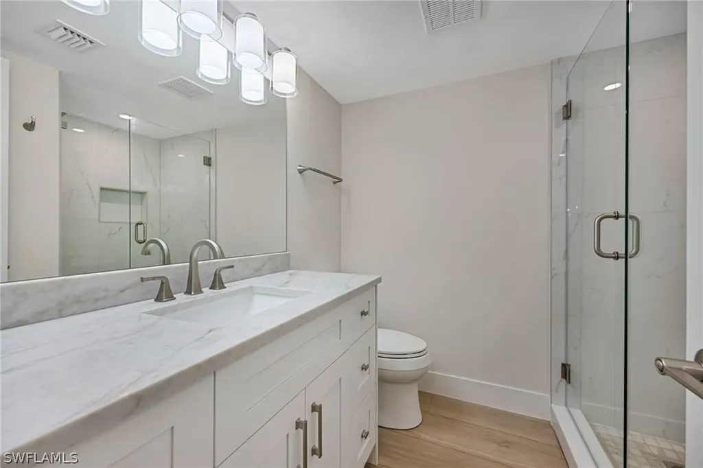 13 High Point Circle N Naples FL 34103
