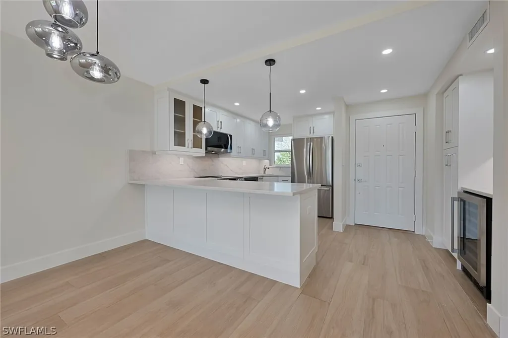 13 High Point Circle N Naples FL 34103