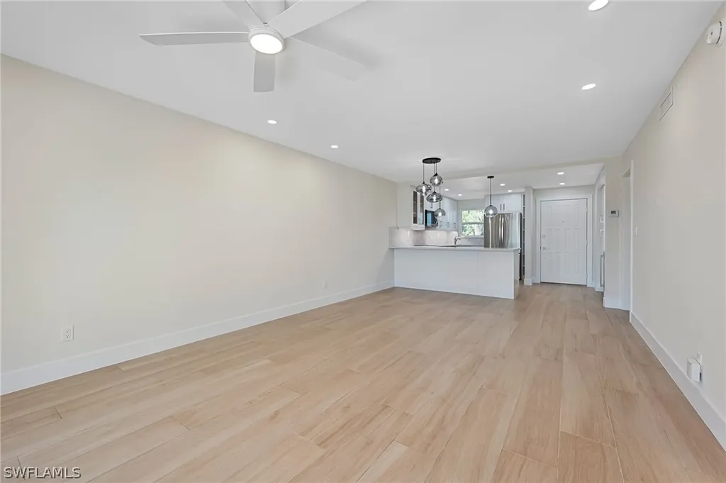 13 High Point Circle N Naples FL 34103