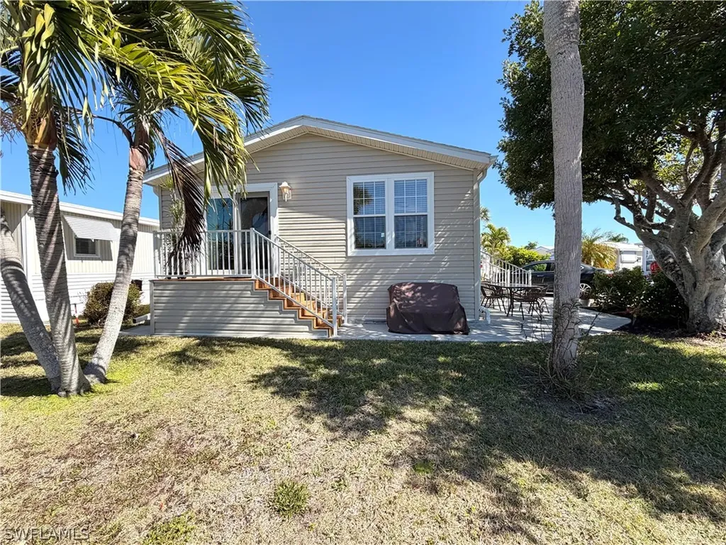 4750 Lantern Lane W Estero FL 33928