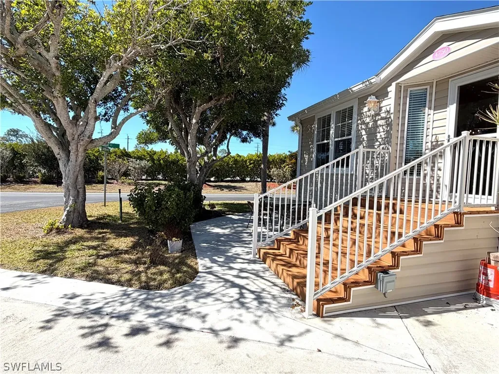 4750 Lantern Lane W Estero FL 33928