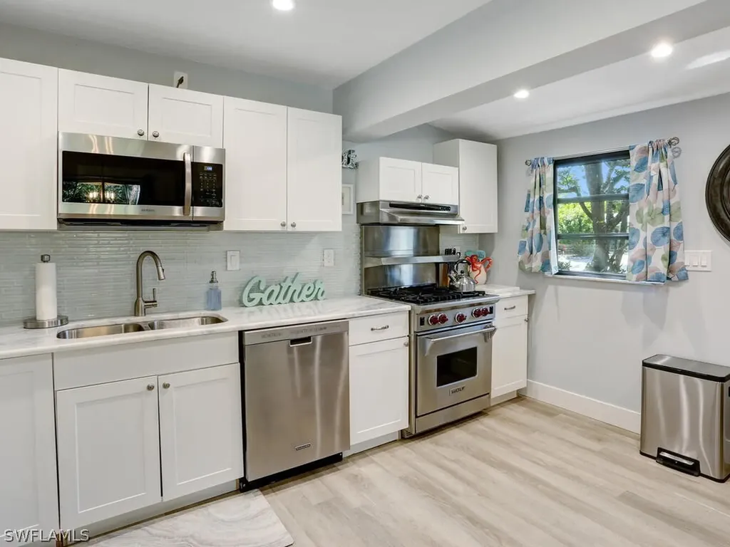 1014 Broad Avenue N Naples FL 34102