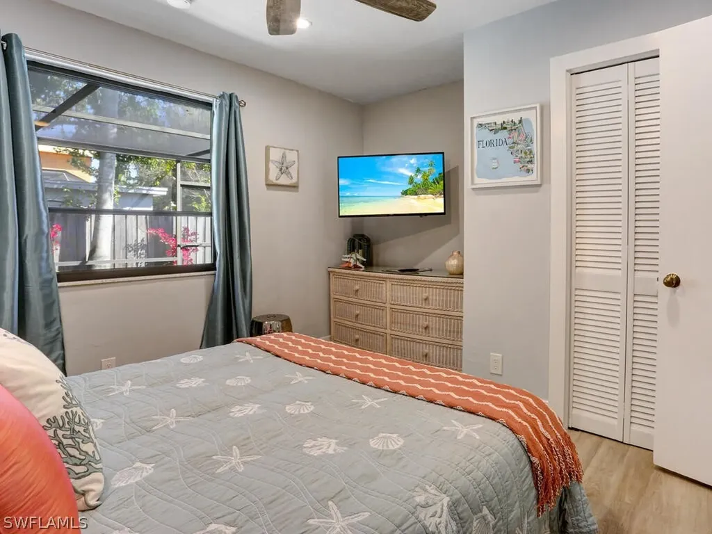 1014 Broad Avenue N Naples FL 34102