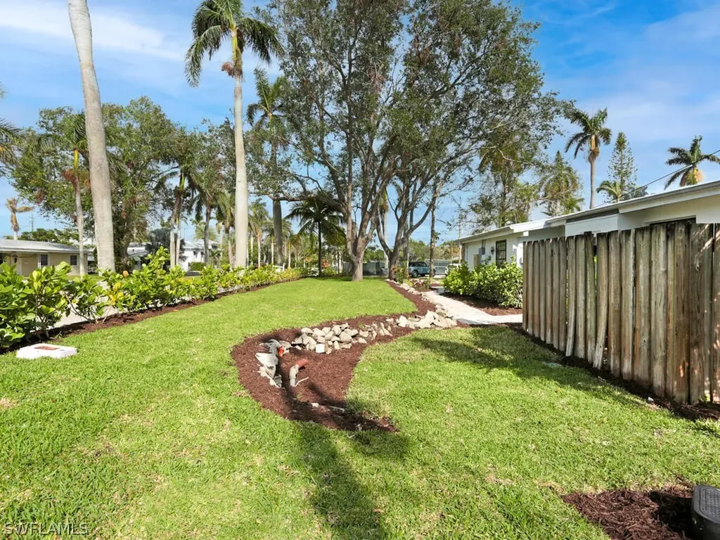 1014 Broad Avenue N Naples FL 34102