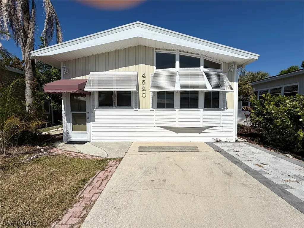 4520 Washington Way E Estero FL 33928