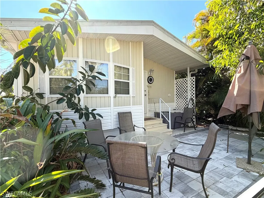 4520 Washington Way E Estero FL 33928