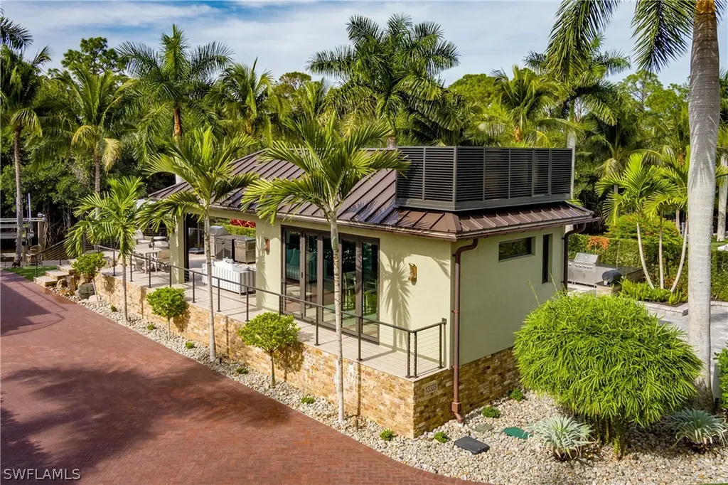 13323 Snook Circle Naples FL 34114