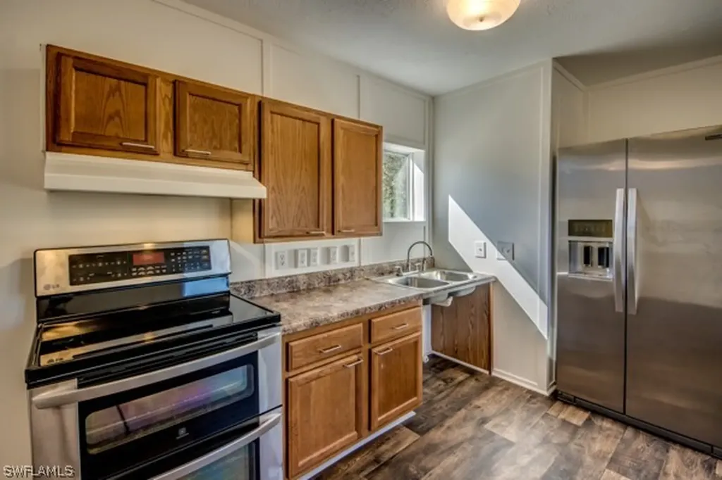 7711 Suncoast Drive North Fort Myers FL 33917