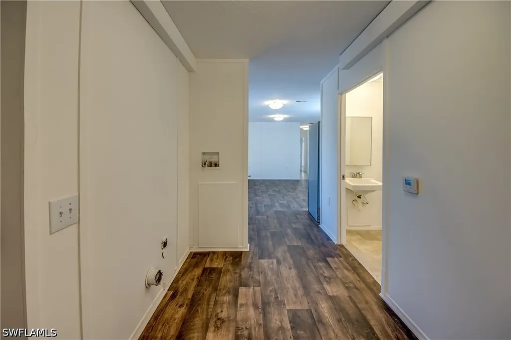 7711 Suncoast Drive North Fort Myers FL 33917