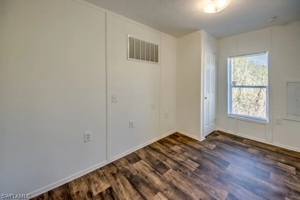 7711 Suncoast Drive North Fort Myers FL 33917