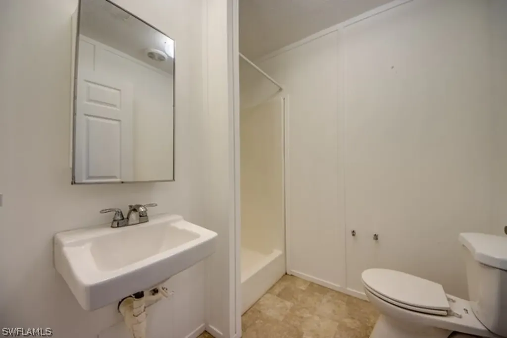 7711 Suncoast Drive North Fort Myers FL 33917