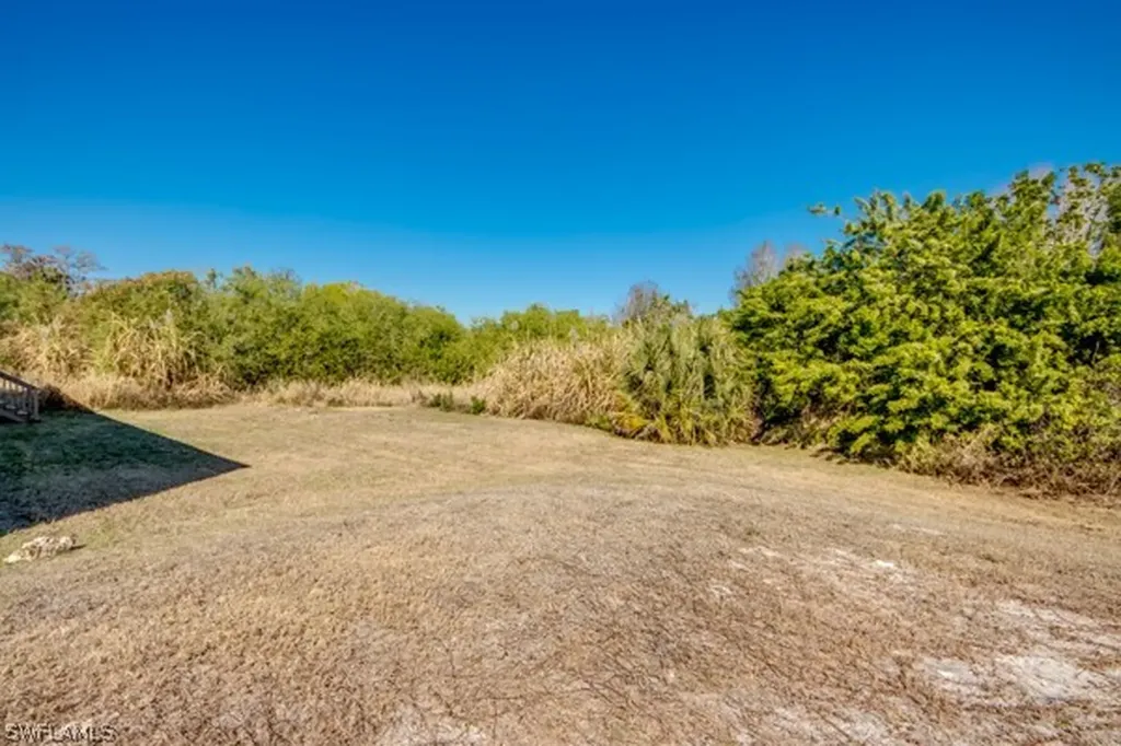 7711 Suncoast Drive North Fort Myers FL 33917