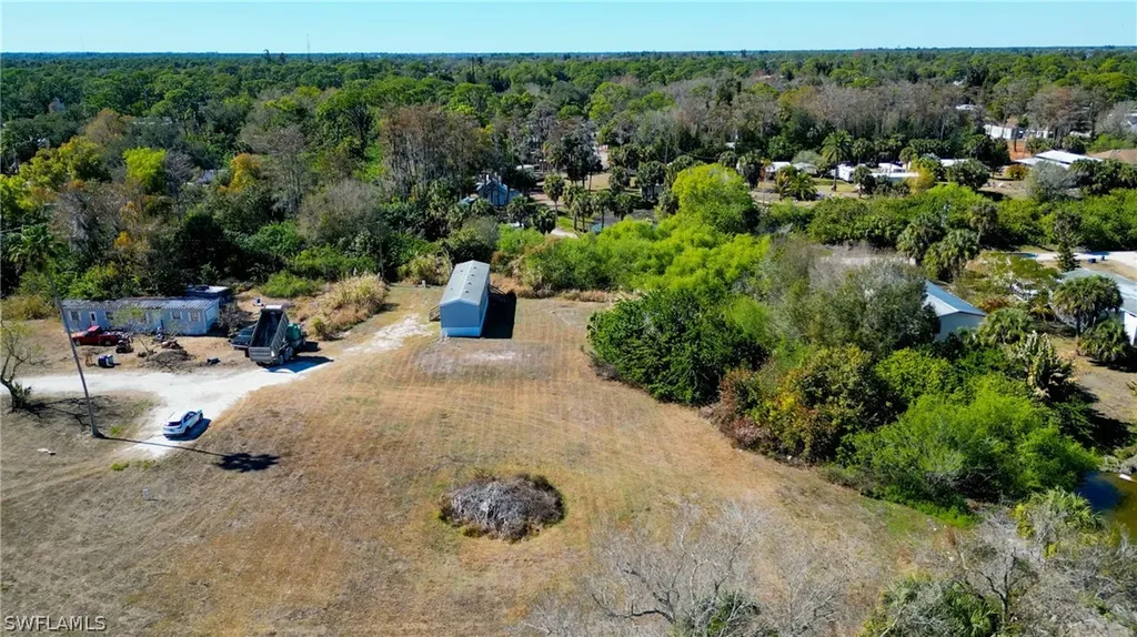 7711 Suncoast Drive North Fort Myers FL 33917