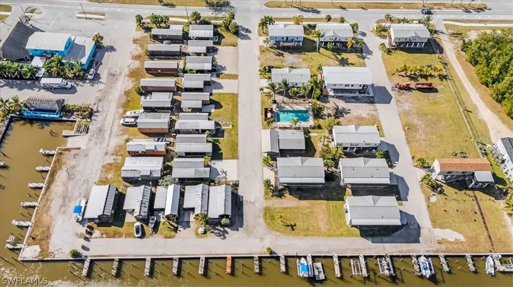 825 Copeland Everglades City FL 34139